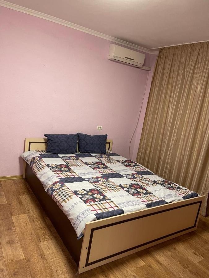 Апартаменты На Гоголя,460 Cherkasy Bagian luar foto